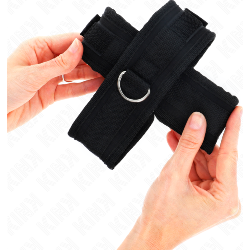 Kézbilincsek KINK WRIST RESTRAINT CROSS CUFFS BLACK